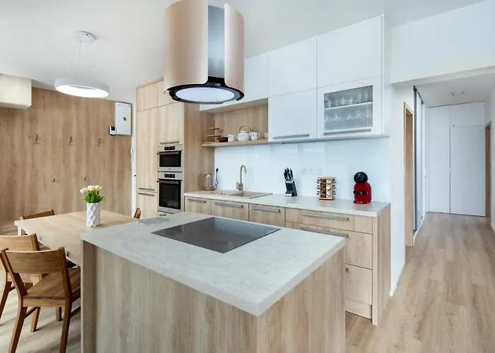 아파트 Oryn Panorama Kubinska Hola